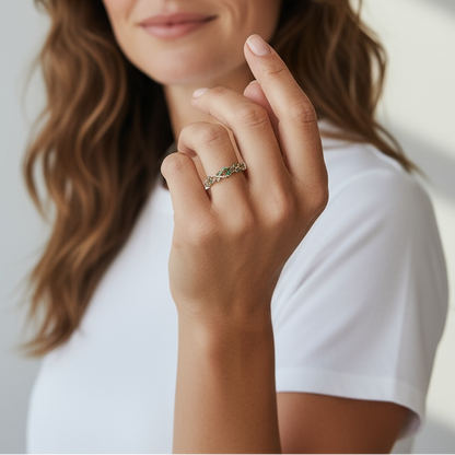 Cintillo para Mujer en Oro 18K con Piedras Blancas y Verdes